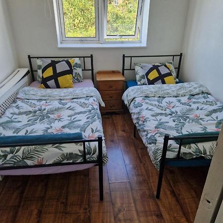 Апартаменти Twin Bed For Guests Лондон Екстер'єр фото
